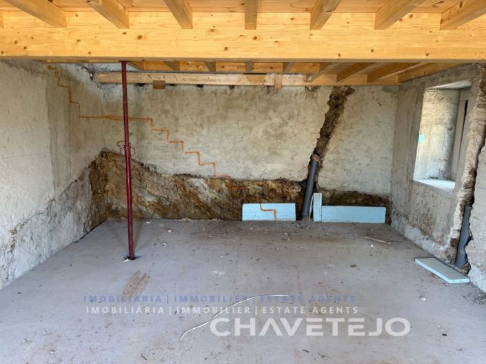 Image No.14-3 Bed House for sale