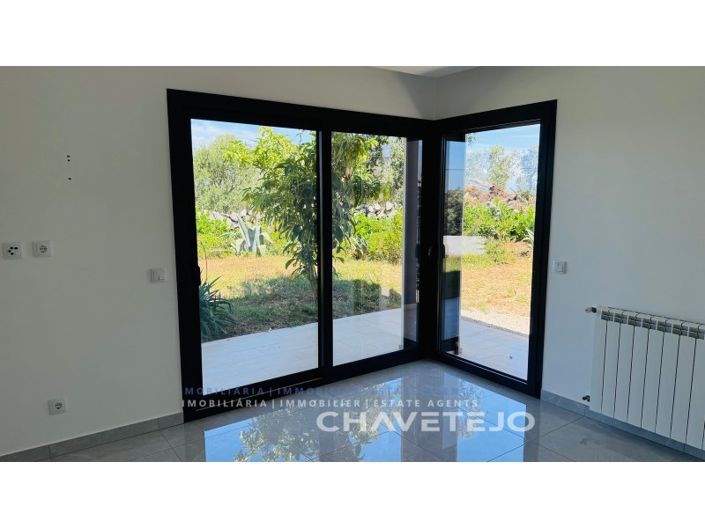 Image No.21-3 Bed House for sale