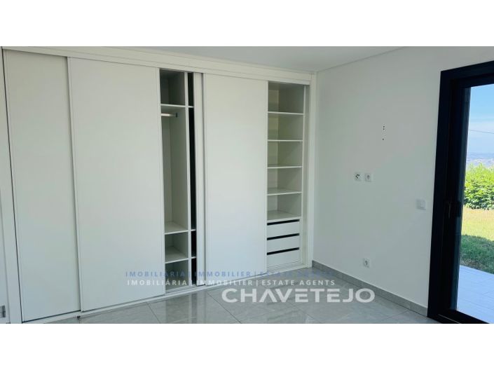 Image No.23-3 Bed House for sale