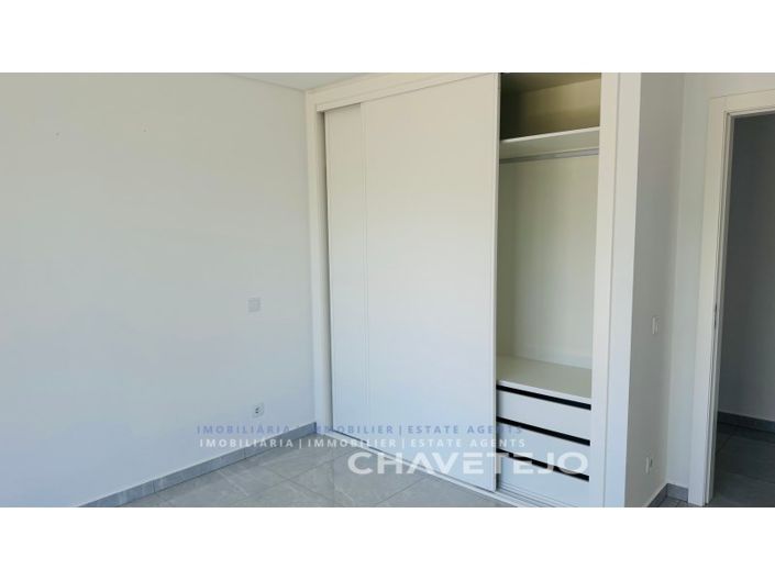 Image No.27-3 Bed House for sale