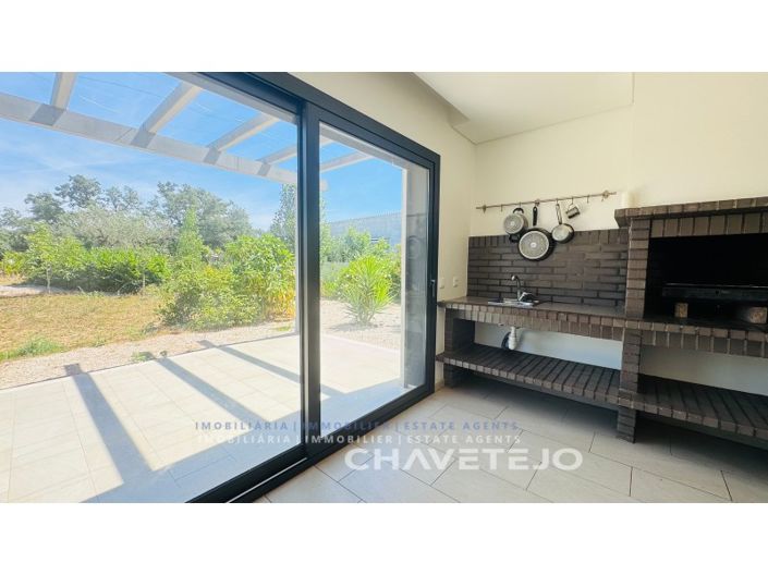 Image No.32-3 Bed House for sale