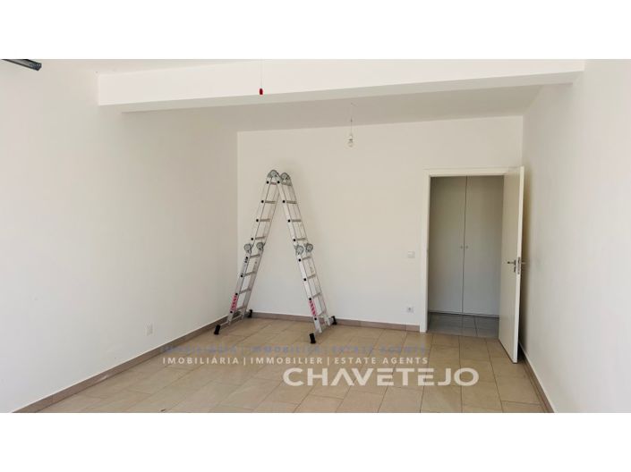 Image No.37-3 Bed House for sale