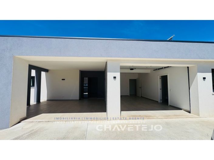 Image No.38-3 Bed House for sale