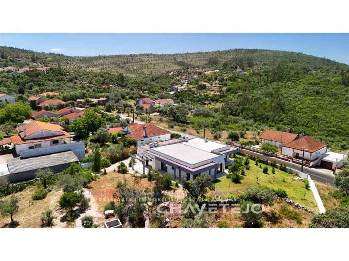 Image No.41-3 Bed House for sale