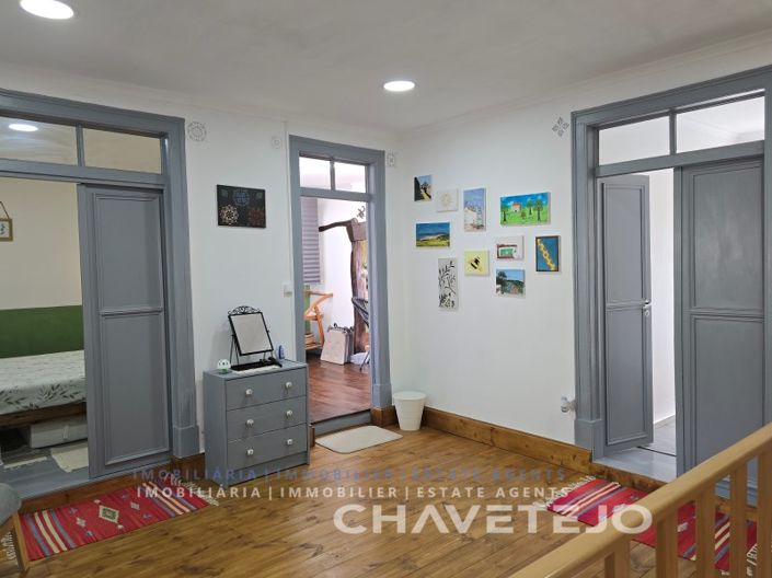 Image No.25-3 Bed House for sale