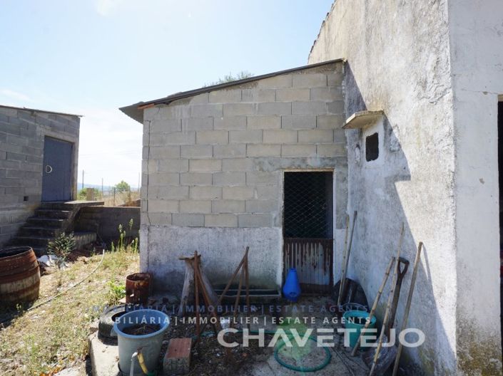 Image No.16-2 Bed Farmhouse for sale