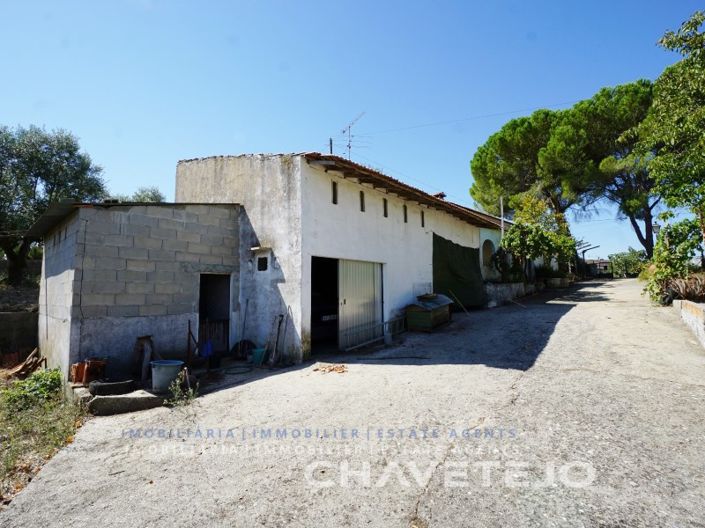 Image No.37-2 Bed Farmhouse for sale