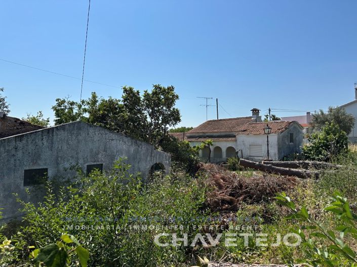 Image No.45-2 Bed Farmhouse for sale