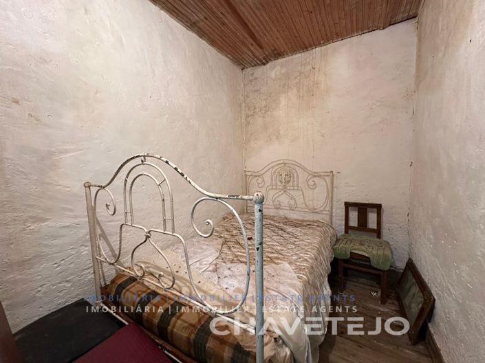 Image No.10-4 Bed House for sale