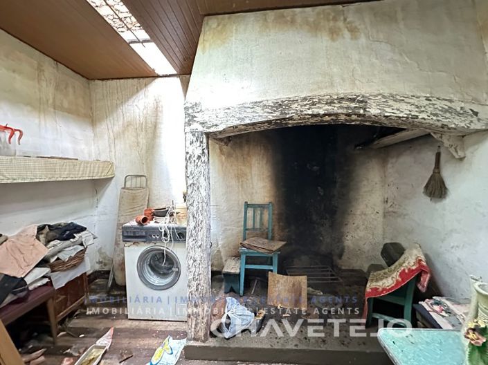 Image No.6-4 Bed House for sale
