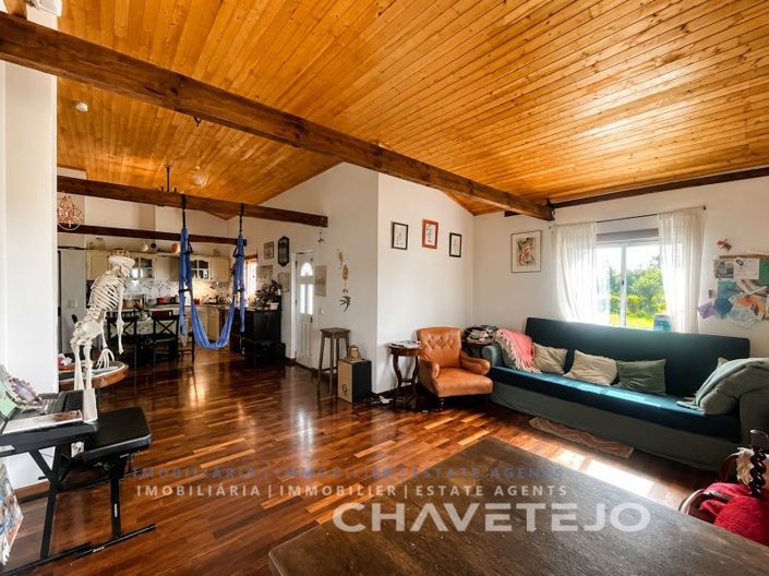 Image No.17-4 Bed House for sale