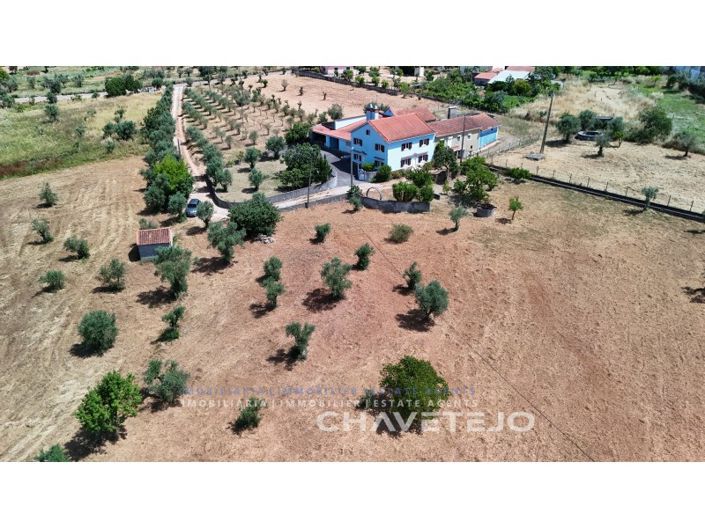 Image No.10-4 Bed House for sale