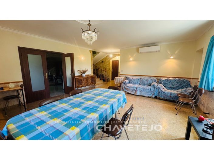 Image No.22-4 Bed House for sale