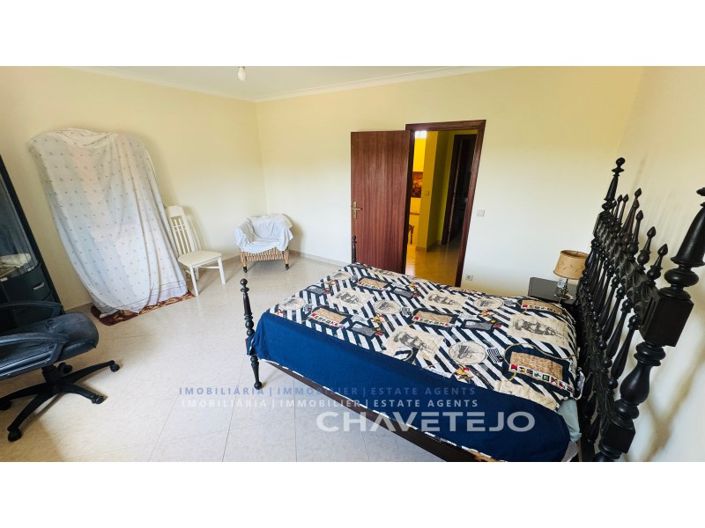 Image No.38-4 Bed House for sale