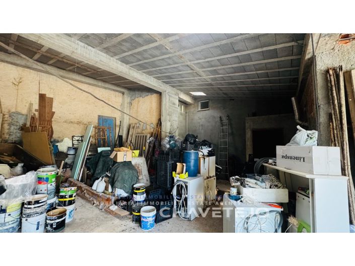 Image No.42-4 Bed House for sale