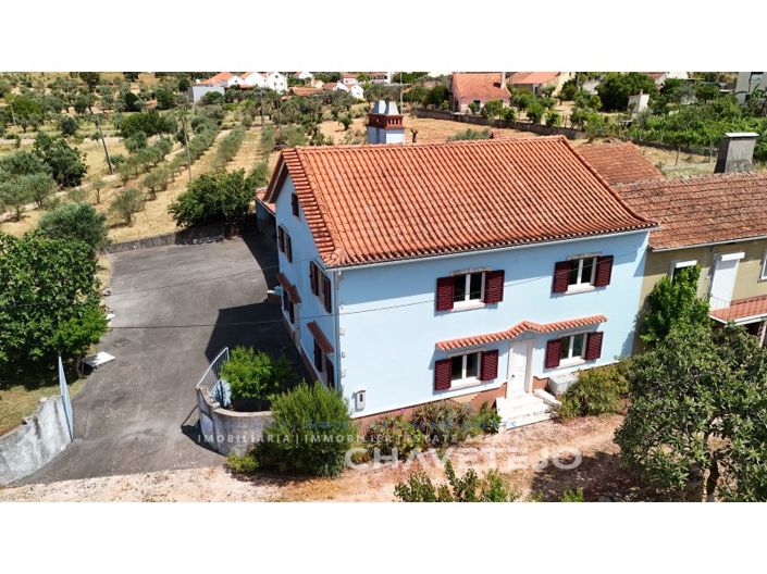Image No.8-4 Bed House for sale