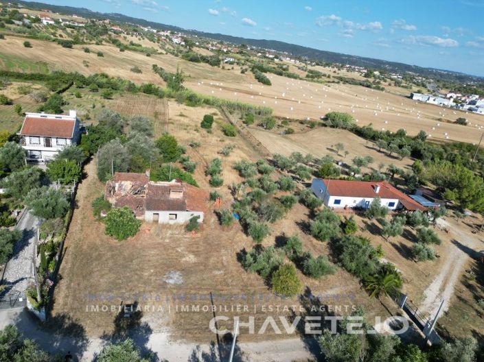 Image No.18-2 Bed House for sale