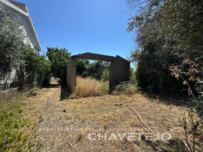 Image No.9-2 Bed House for sale