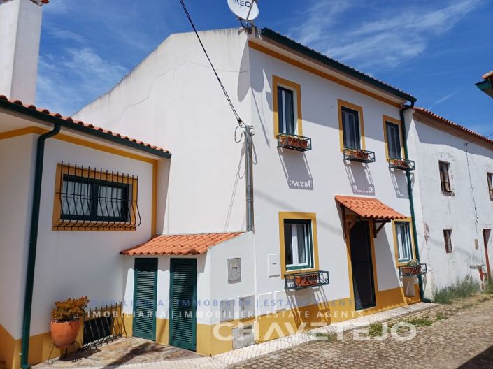 Comfortable 2 bedroom village house fully renovated.