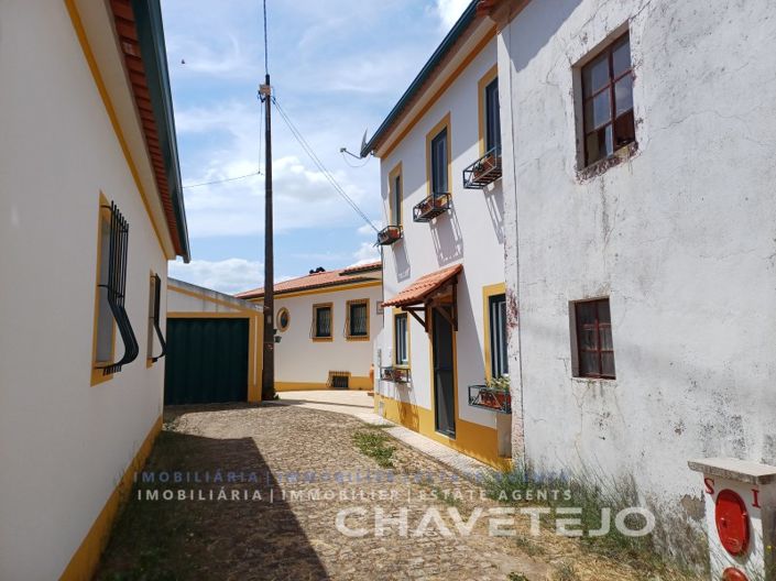 Image No.19-2 Bed House for sale