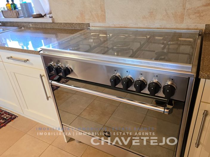 Image No.20-3 Bed House for sale