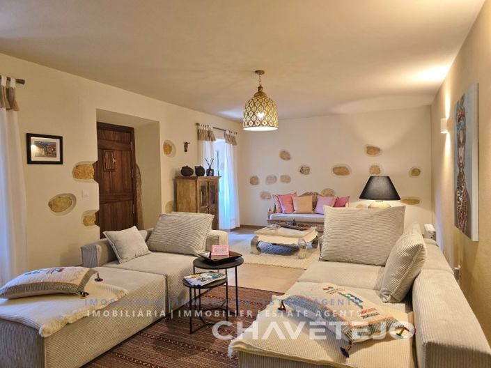 Image No.28-3 Bed House for sale