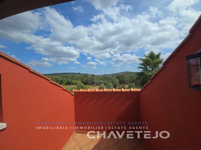 Image No.42-3 Bed House for sale