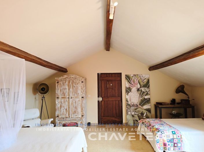 Image No.49-3 Bed House for sale