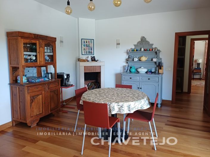 Image No.9-2 Bed Villa for sale