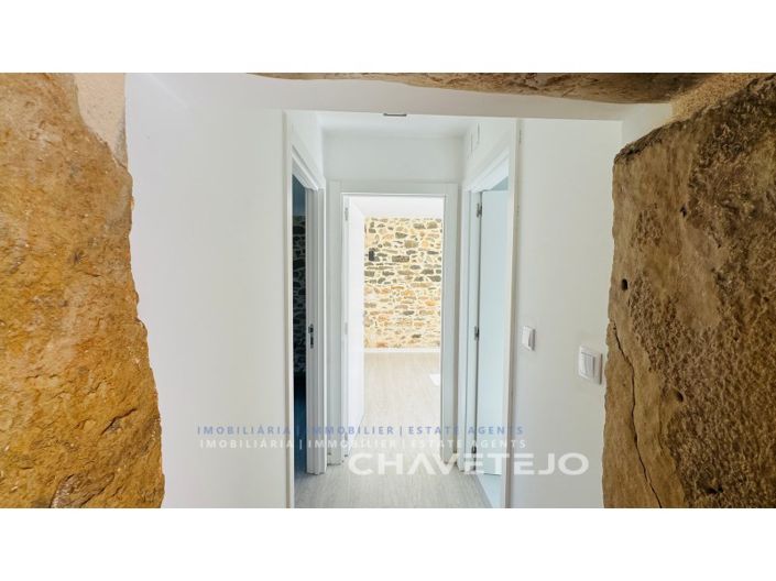 Image No.8-2 Bed House for sale