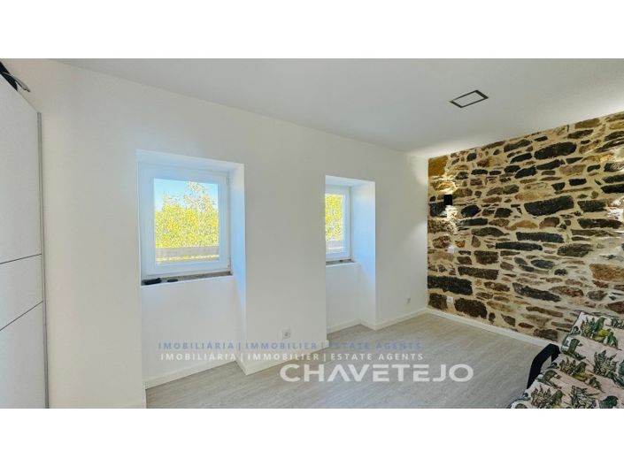 Image No.9-2 Bed House for sale