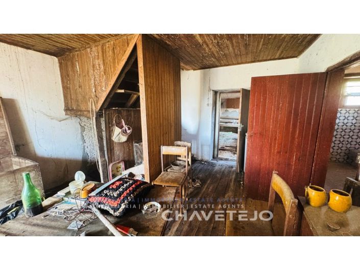 Image No.21-4 Bed Farmhouse for sale