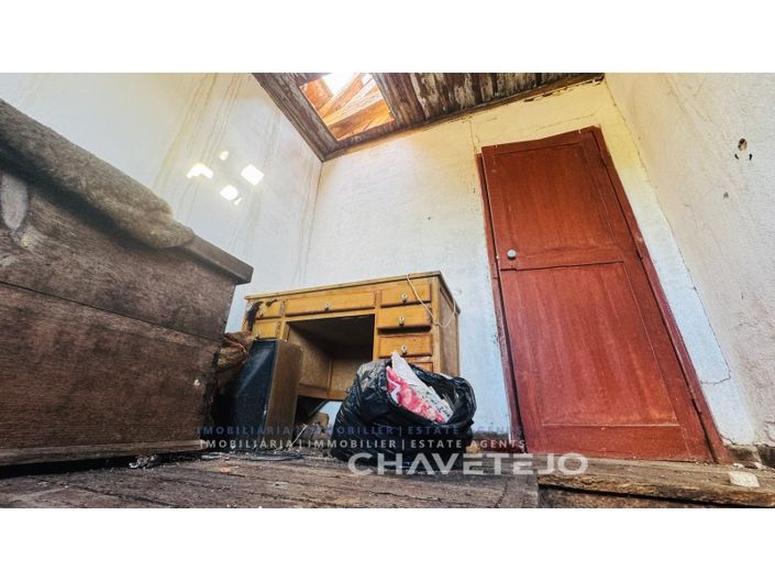 Image No.24-4 Bed Farmhouse for sale