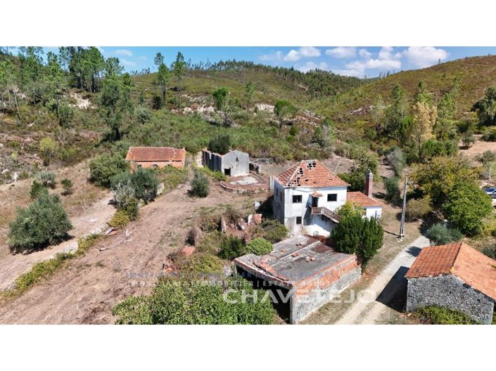 Image No.36-4 Bed Farmhouse for sale