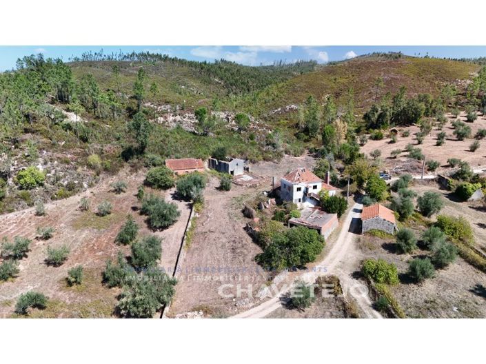 Image No.37-4 Bed Farmhouse for sale