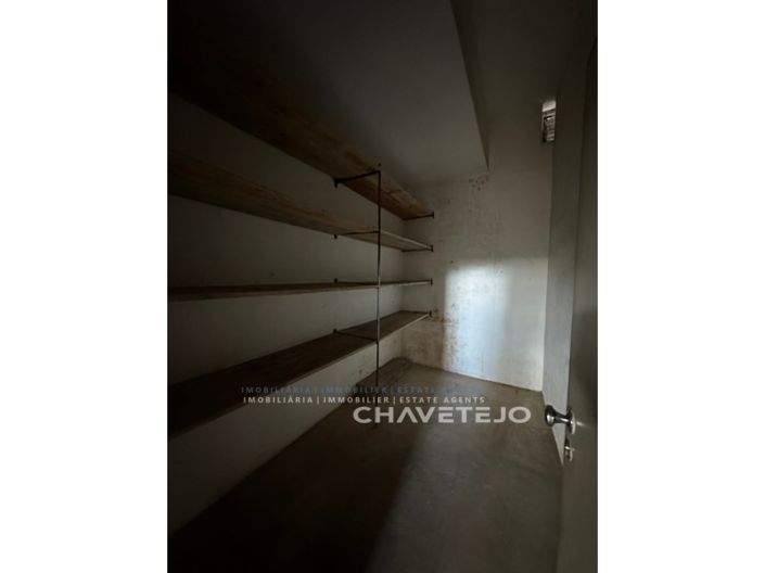 Image No.24-3 Bed Apartment for sale