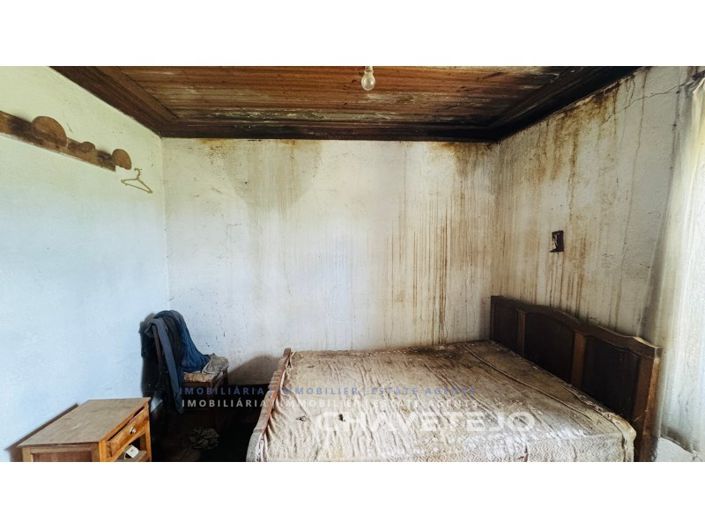 Image No.9-2 Bed Farmhouse for sale