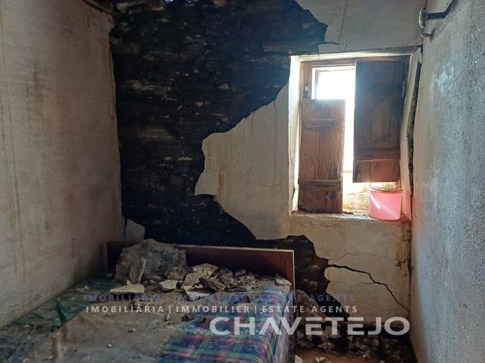 Image No.14-4 Bed House for sale