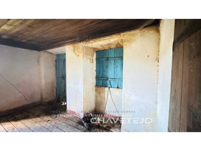 Image No.18-4 Bed House for sale