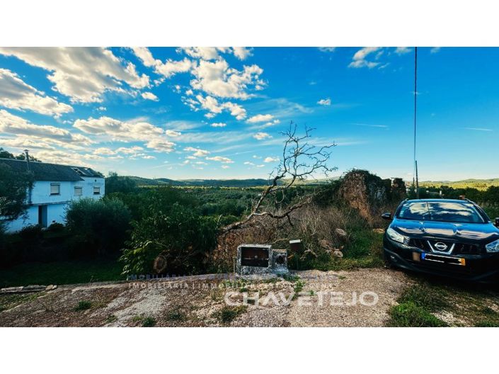 Image No.25-4 Bed House for sale