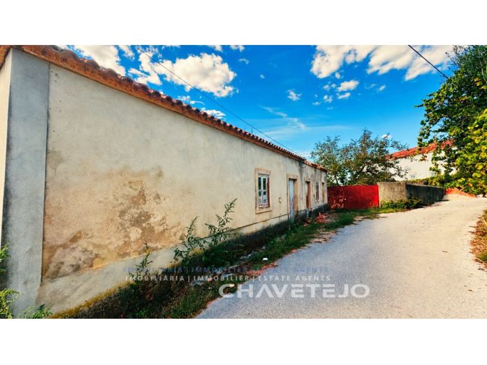 Image No.6-4 Bed House for sale