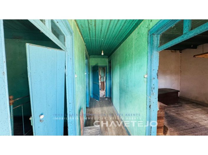 Image No.8-4 Bed House for sale