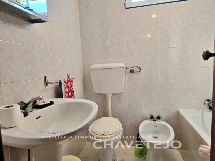 Image No.17-2 Bed House for sale