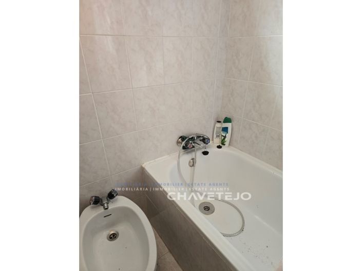Image No.18-2 Bed House for sale