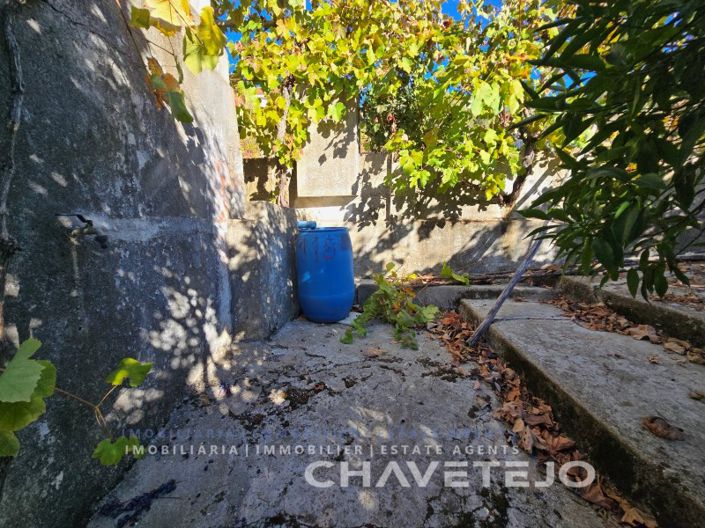 Image No.35-2 Bed House for sale
