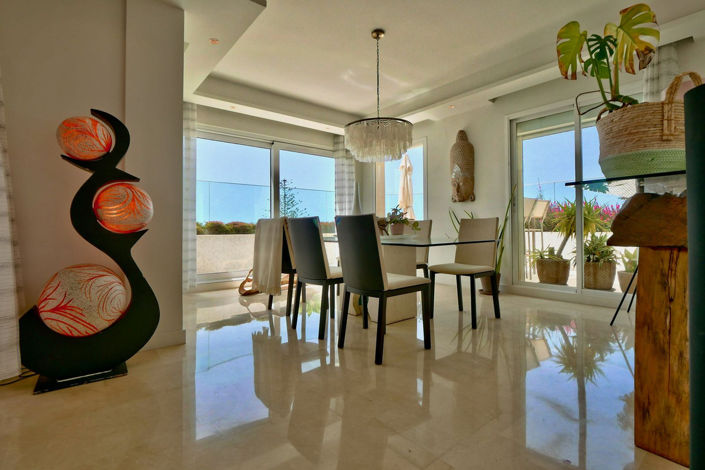 Image No.47-4 Bed Property for sale