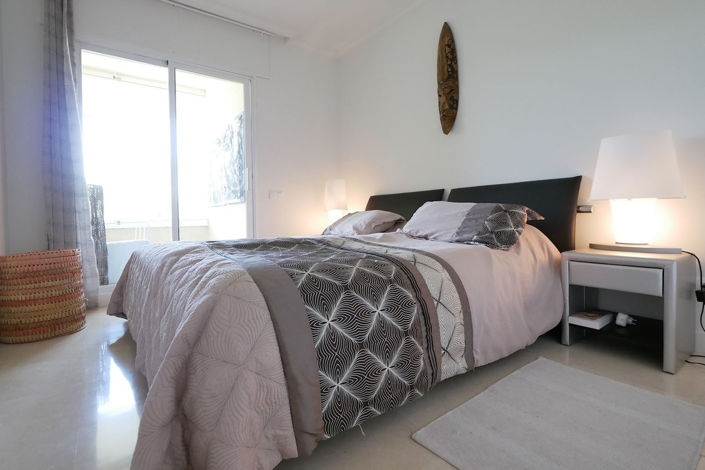 Image No.61-4 Bed Property for sale