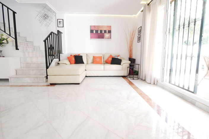 Image No.9-4 Bed Property for sale