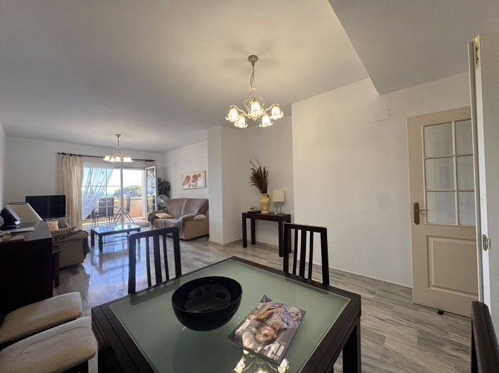 Image No.12-2 Bed Property for sale