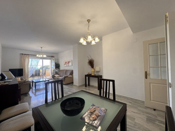 12-53013098fcab6c38b1379cd33298e050